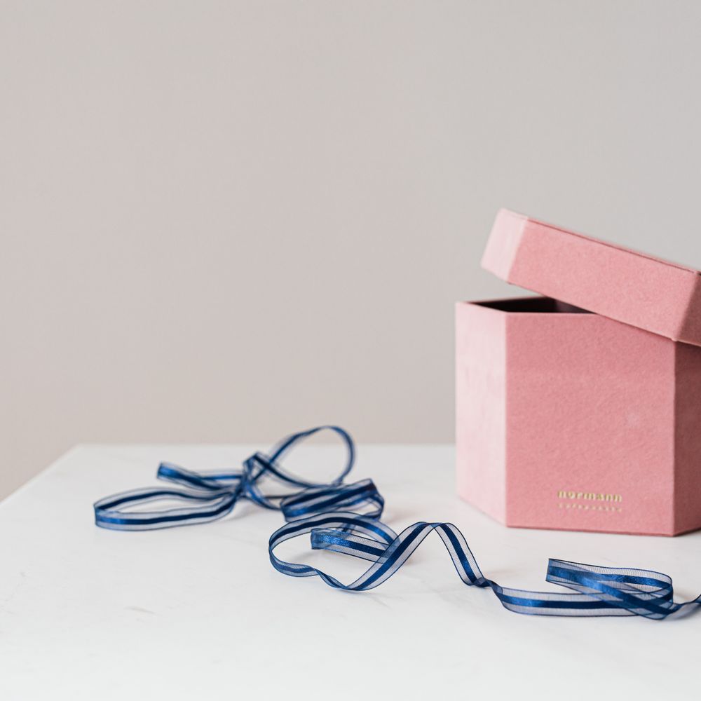 Stainforth — professional packers wrapping and boxing belongings