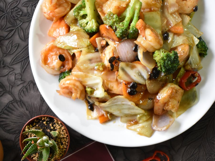 How do you cook shrimp without overcooking?