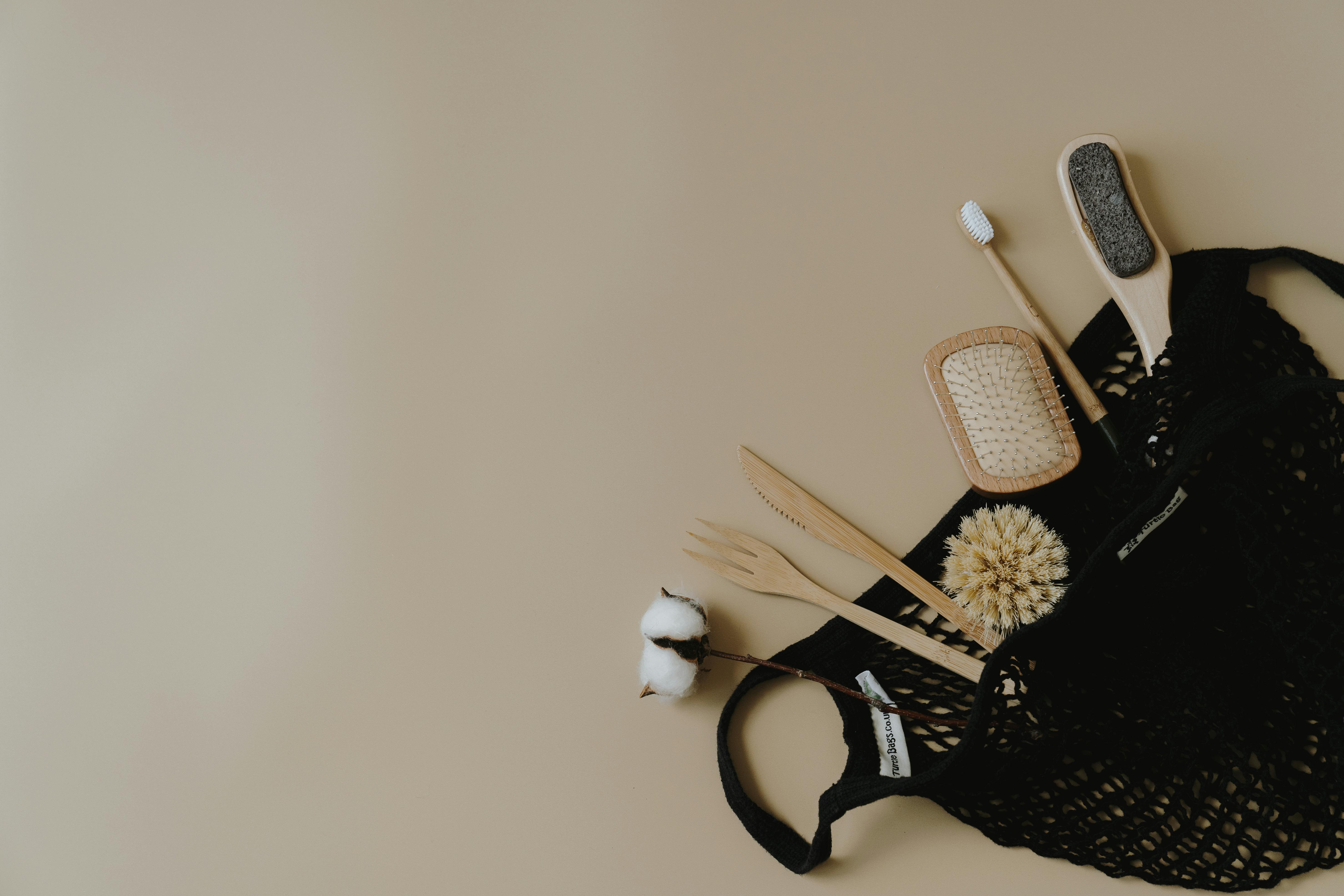 sustainable beauty routine with plastic free products - plastic free cosmetics