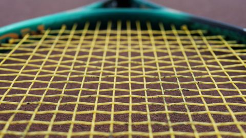 String tension advice is confident in a way the evidence cannot support