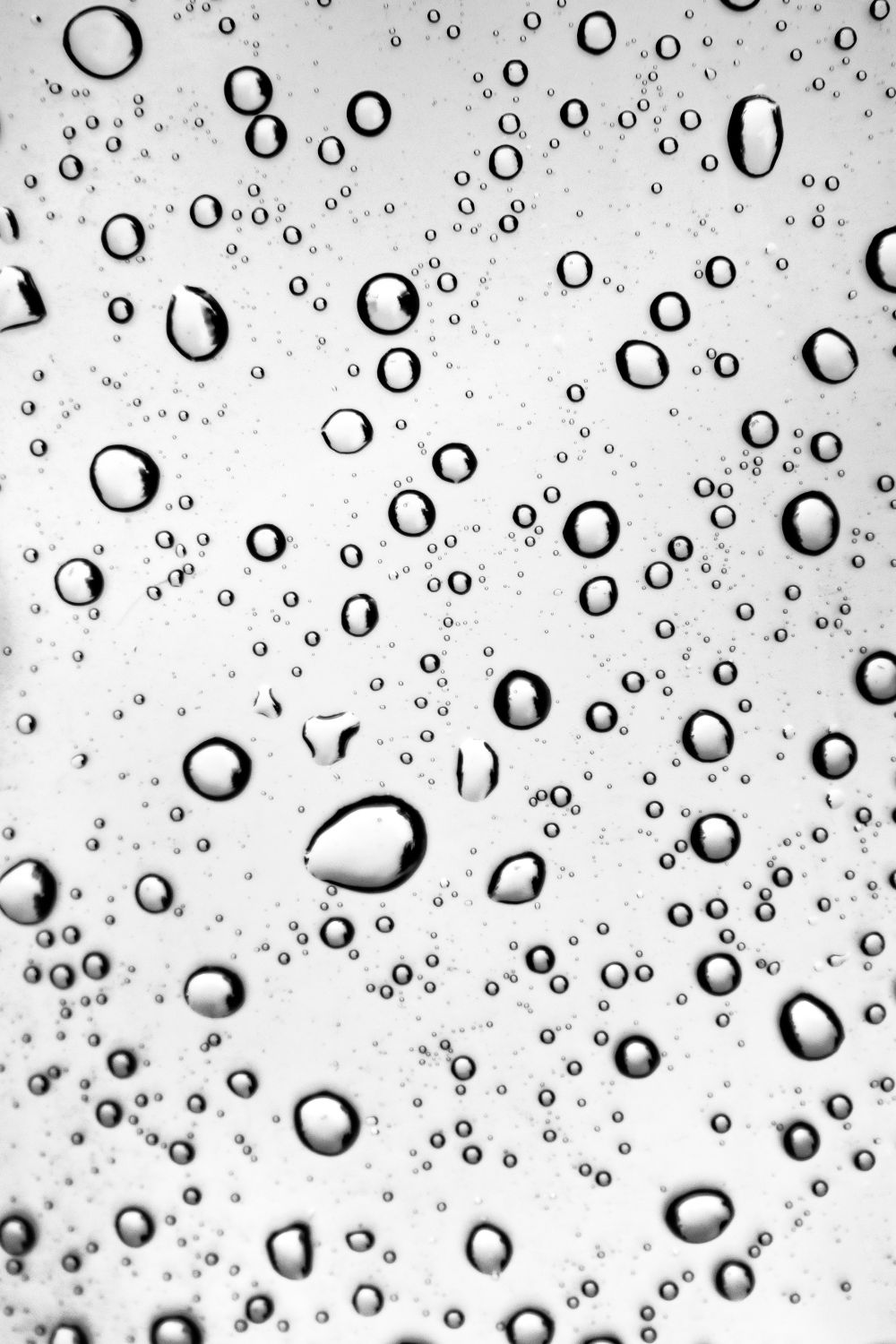 Detalle de gotas de agua sobre vidrio