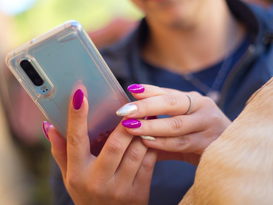 What is new global media?