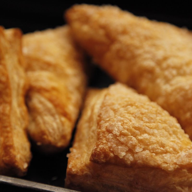 Vietnamese Pâté Chaud (Flaky Pork Puff Pastry Pies)
