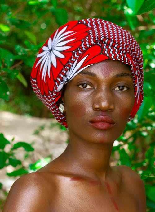 Gratis stockfoto met Afrikaanse vrouw, blote schouder, gezicht