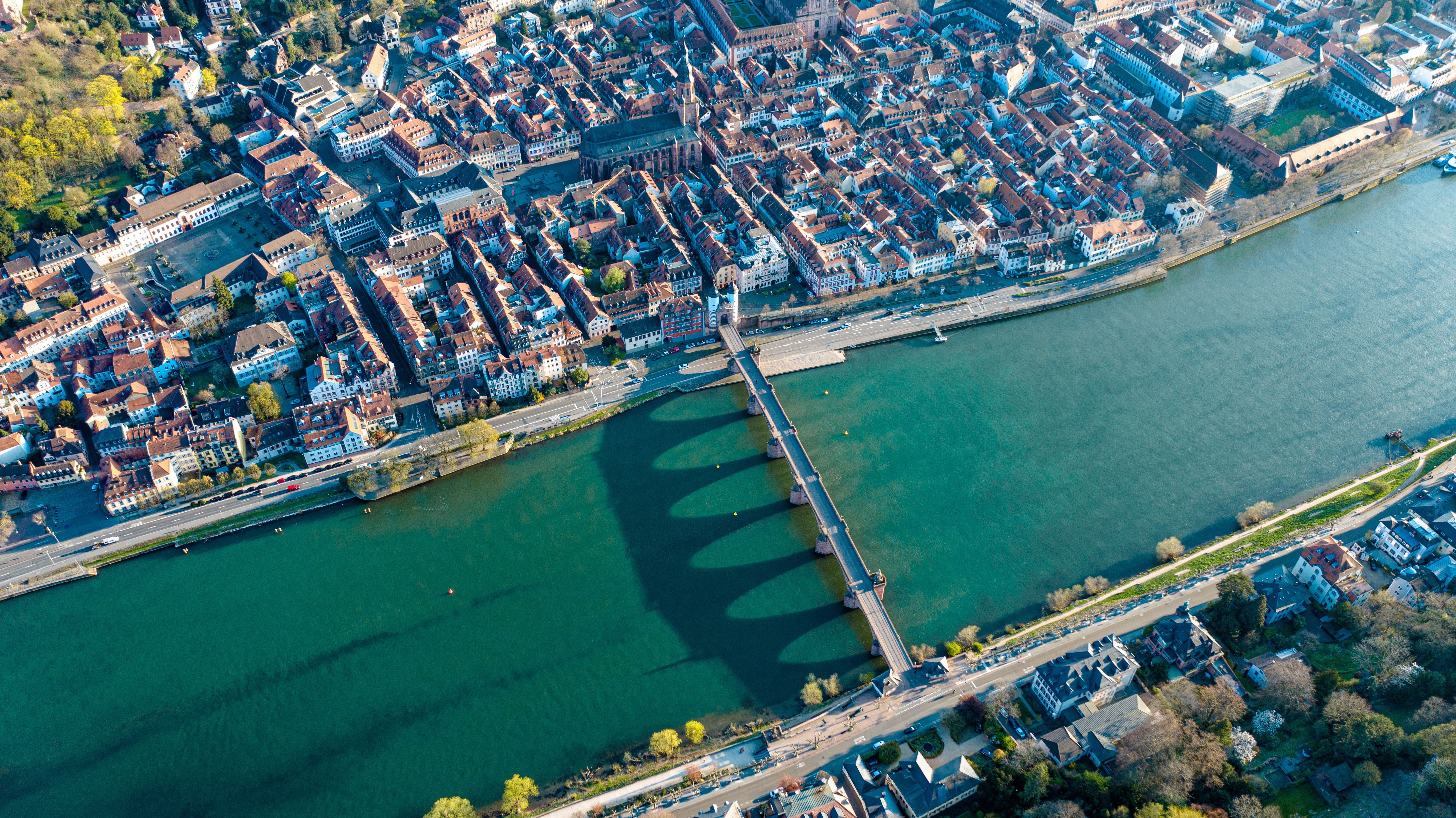 Ponte Vecchio & Adda River Embankment