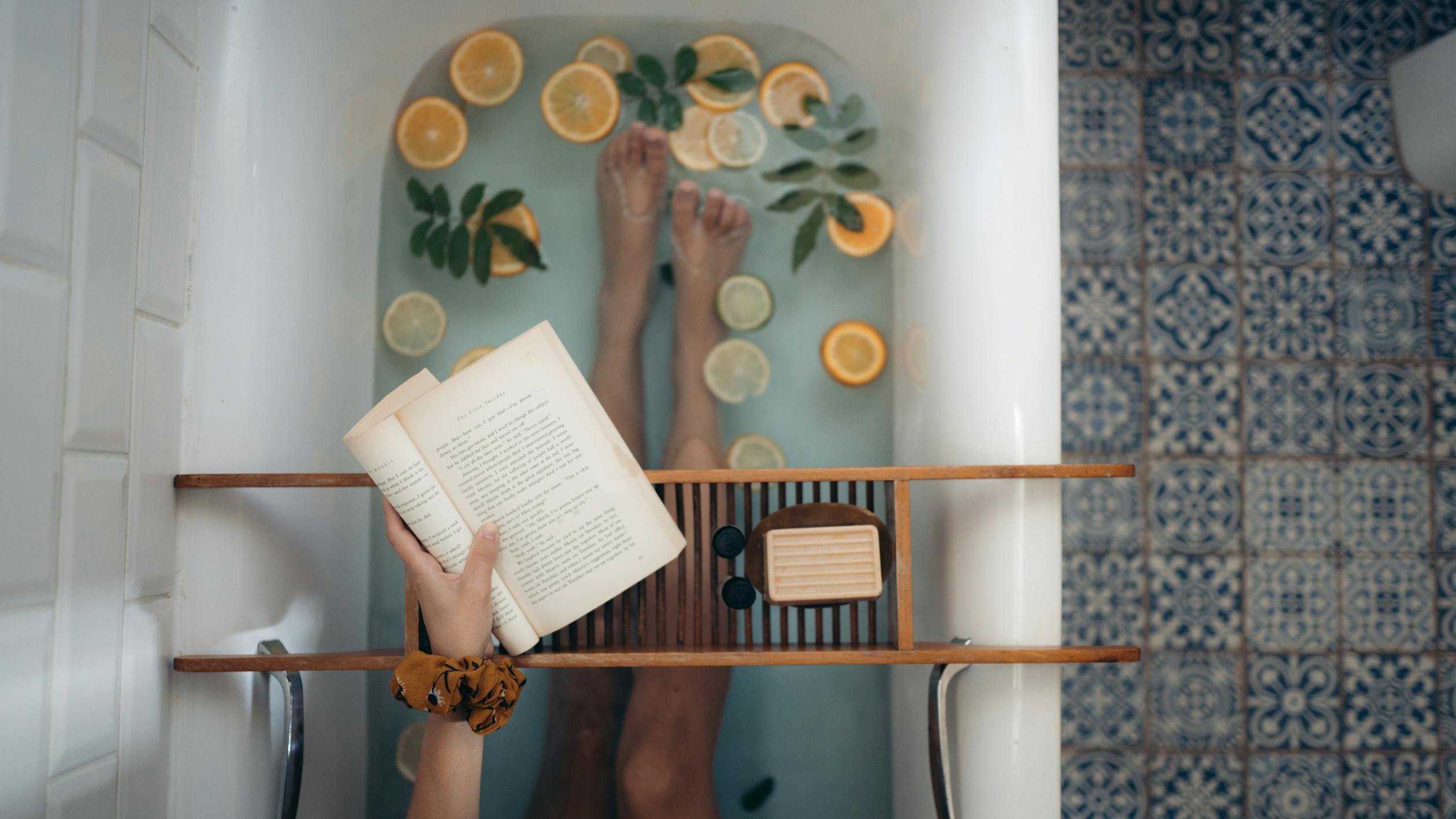 slow living - benefits of work-life balance - self-care as a strategy to be happy