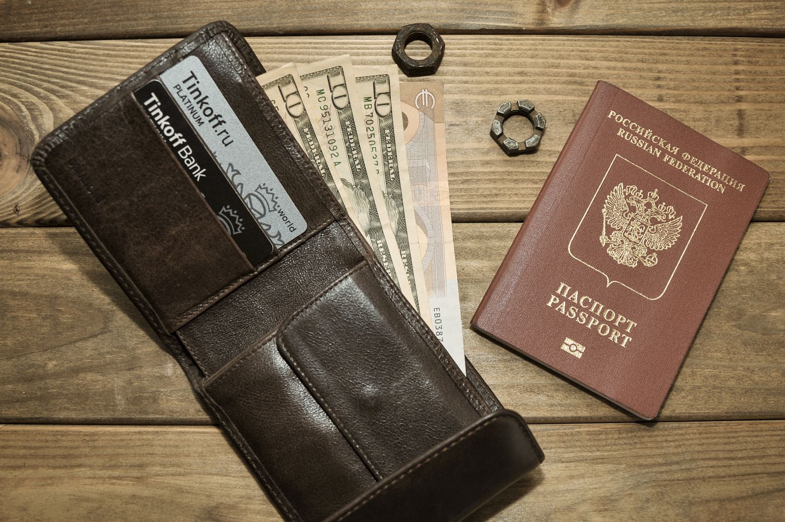Готівка чи картка в автобусній подорожі Європою: практична ситуація в дорозі