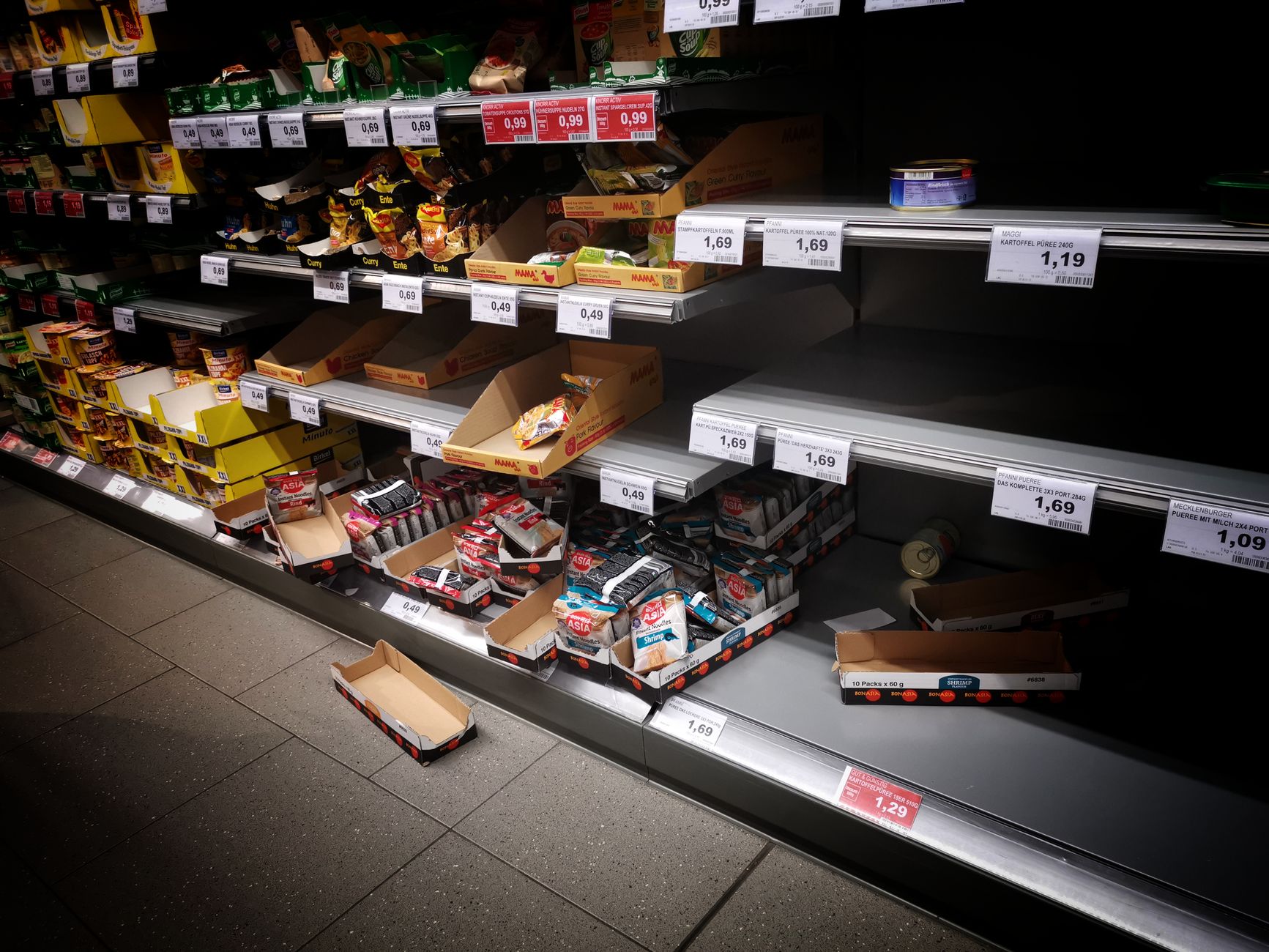 Politie legt uit waarom video aanval Albert Heijn laat werd getoond