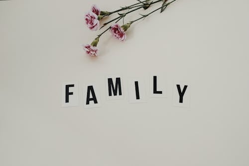 คลังภาพถ่ายฟรี ของ ข้อความ, ครอบครัว, ดอกไม้