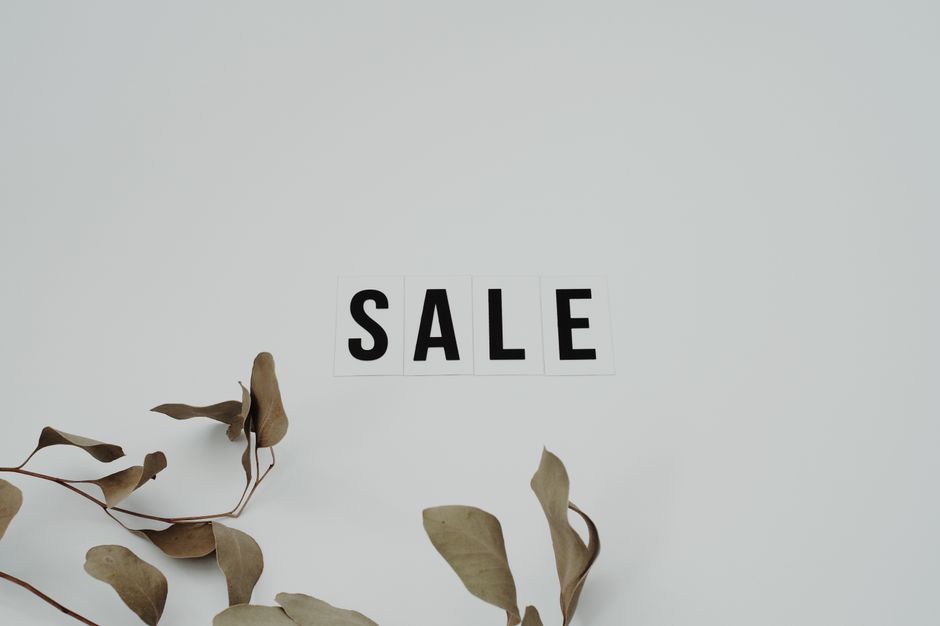 DesignLumo Seasonal Banner Generator