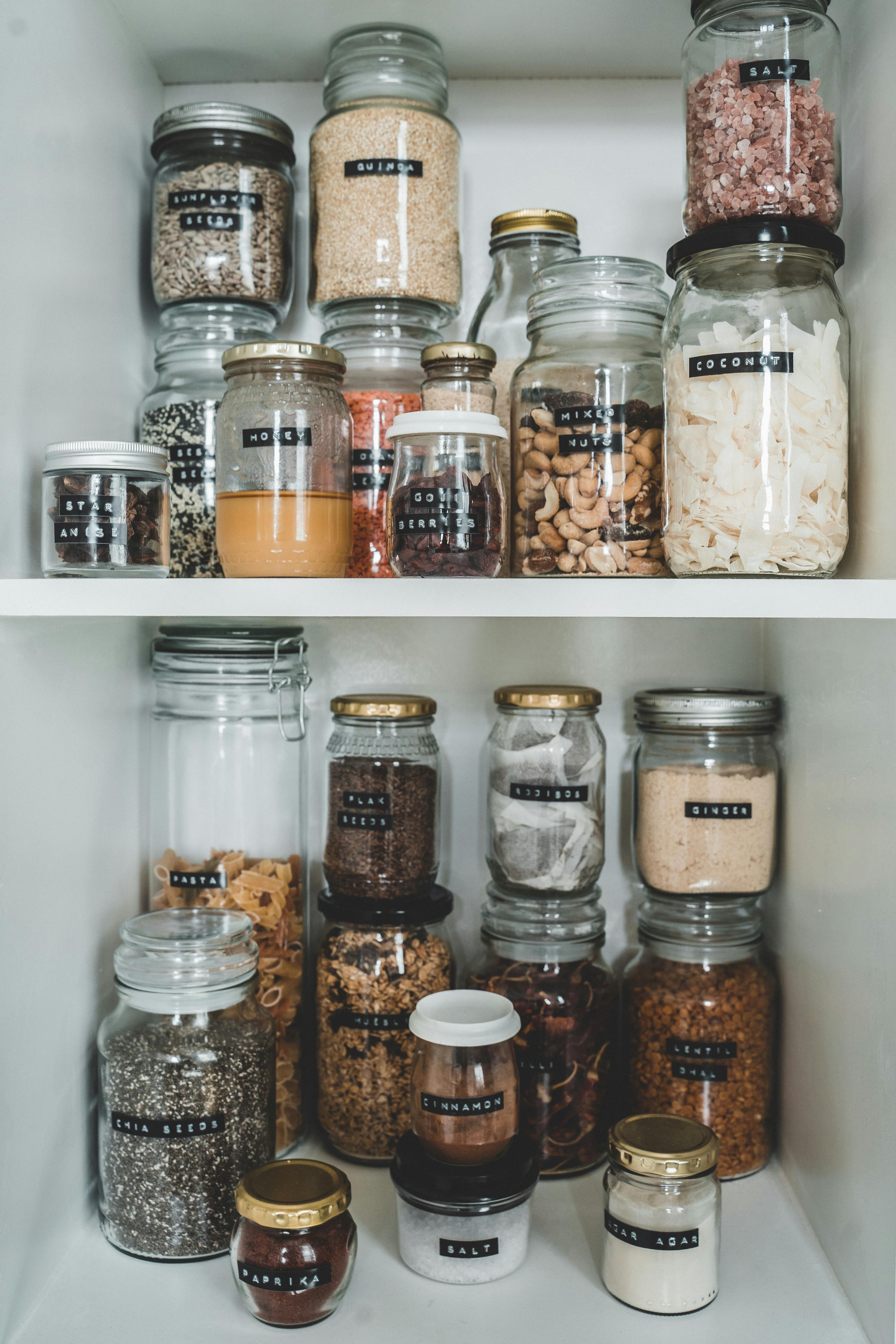 Foto profissional gratuita de armazenamento de alimentos, cozinha, despensa