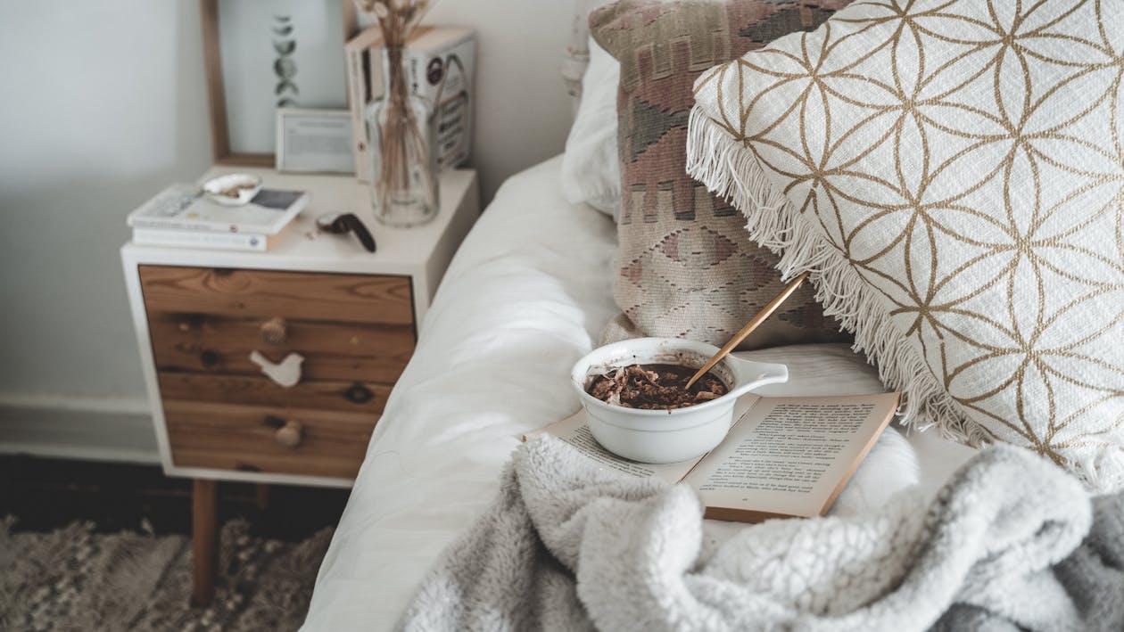 White Bedroom Design Idea | Scandinavian Style