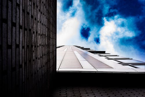 건물, 건축, 푸른 하늘의 무료 스톡 사진