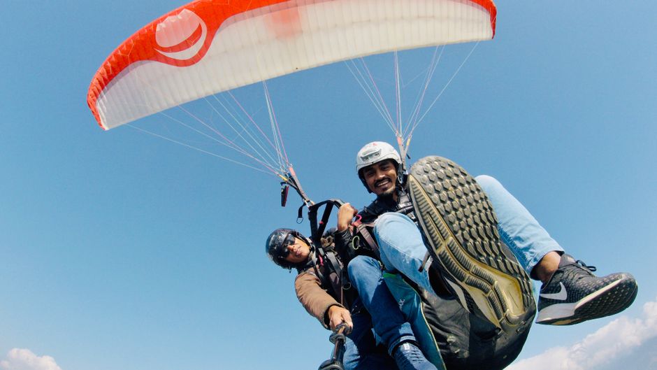 Parapente tandem Sarangkot atterrissage Lakeside