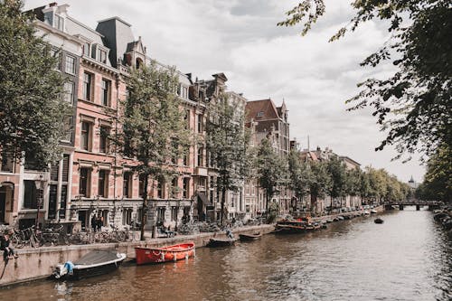 Δωρεάν στοκ φωτογραφιών με Άμστερνταμ, βάρκες, γέφυρα Φωτογραφία από στοκ φωτογραφιών
