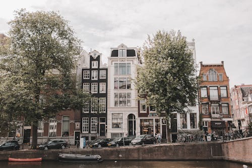 Δωρεάν στοκ φωτογραφιών με Άμστερνταμ, αυτοκίνητα, βάρκες Φωτογραφία από στοκ φωτογραφιών
