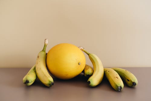 オーガニック, シンプル, バナナの無料の写真素材