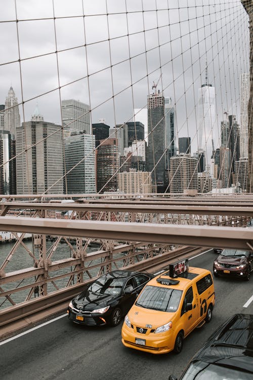 Ingyenes stockfotó autók, Brooklyn híd, drónfelvétel témában