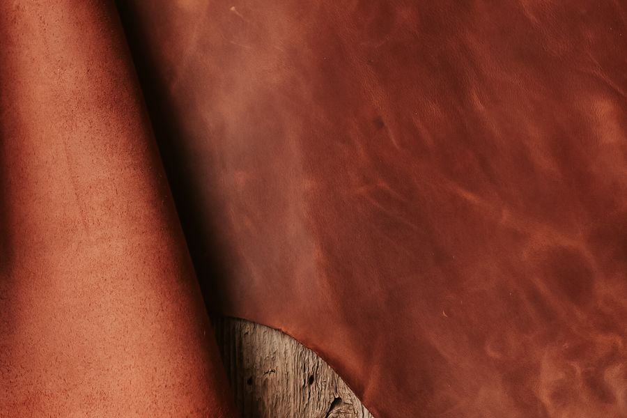 Vegetable-tanned leather hide