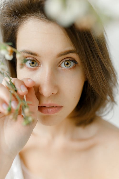 Základová fotografie zdarma na téma atraktivní, barva, brunetka