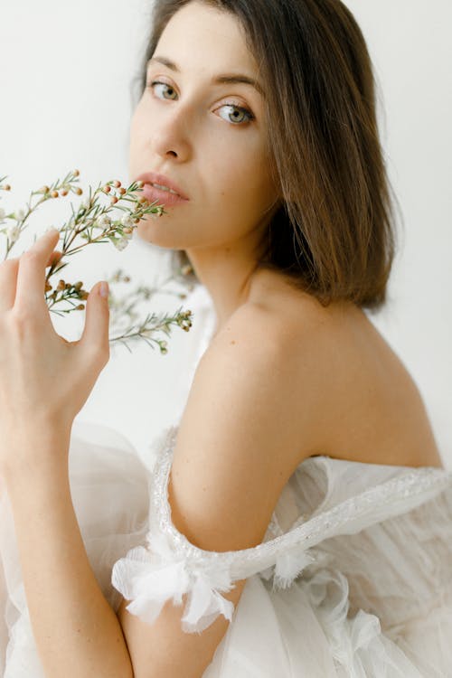 Základová fotografie zdarma na téma atraktivní, barva, brunetka