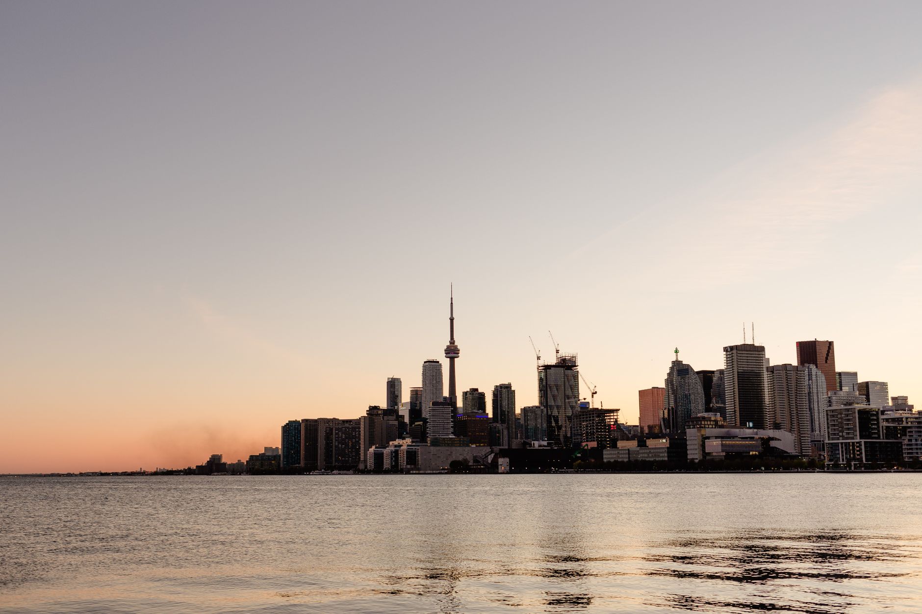 Where to Meet Wealthy Gay Men in Toronto Today — SponsorClub