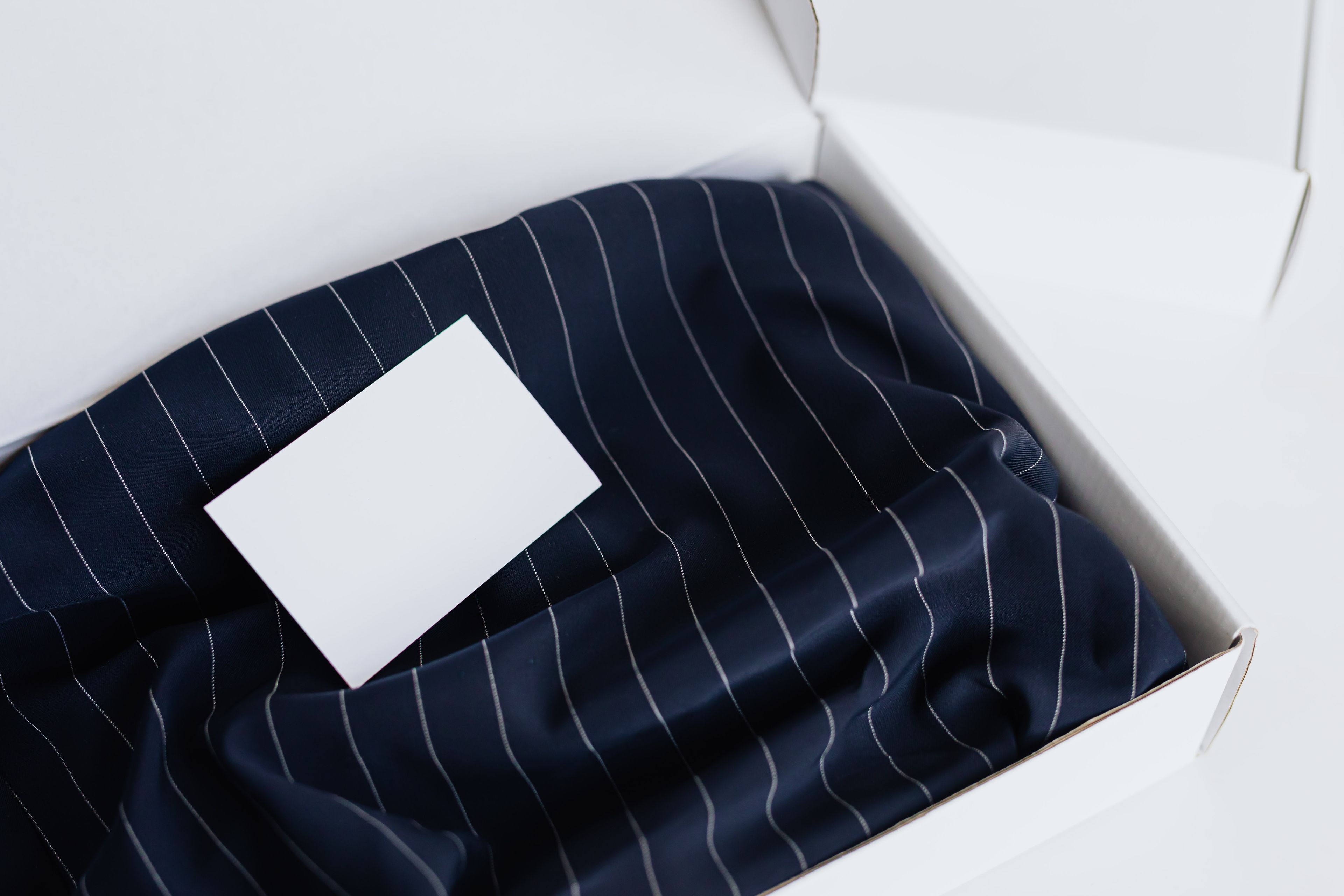Vinea business cards, boxed on silk