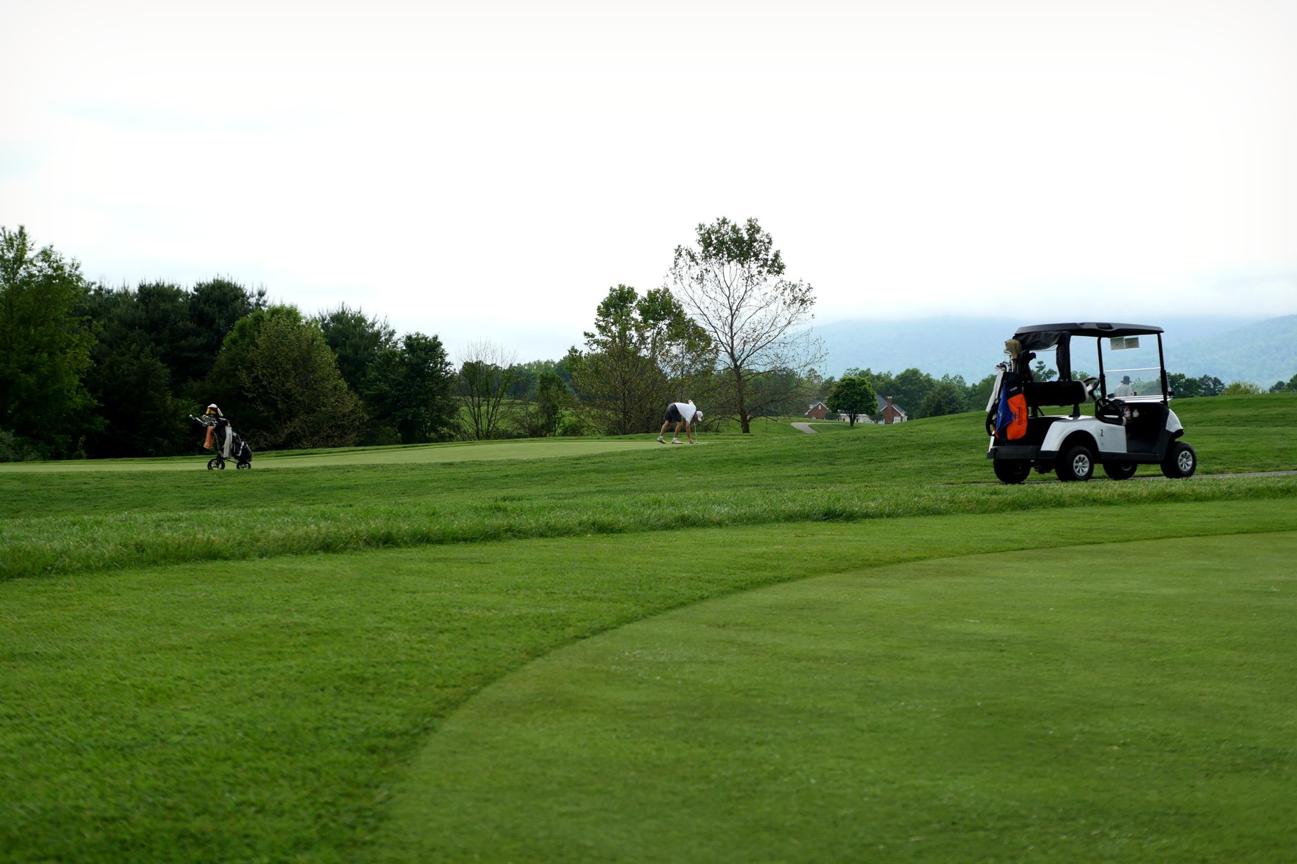 Chizzy Iwai Fires 63 to Lead JM Eagle LA Championship by Two Strokes