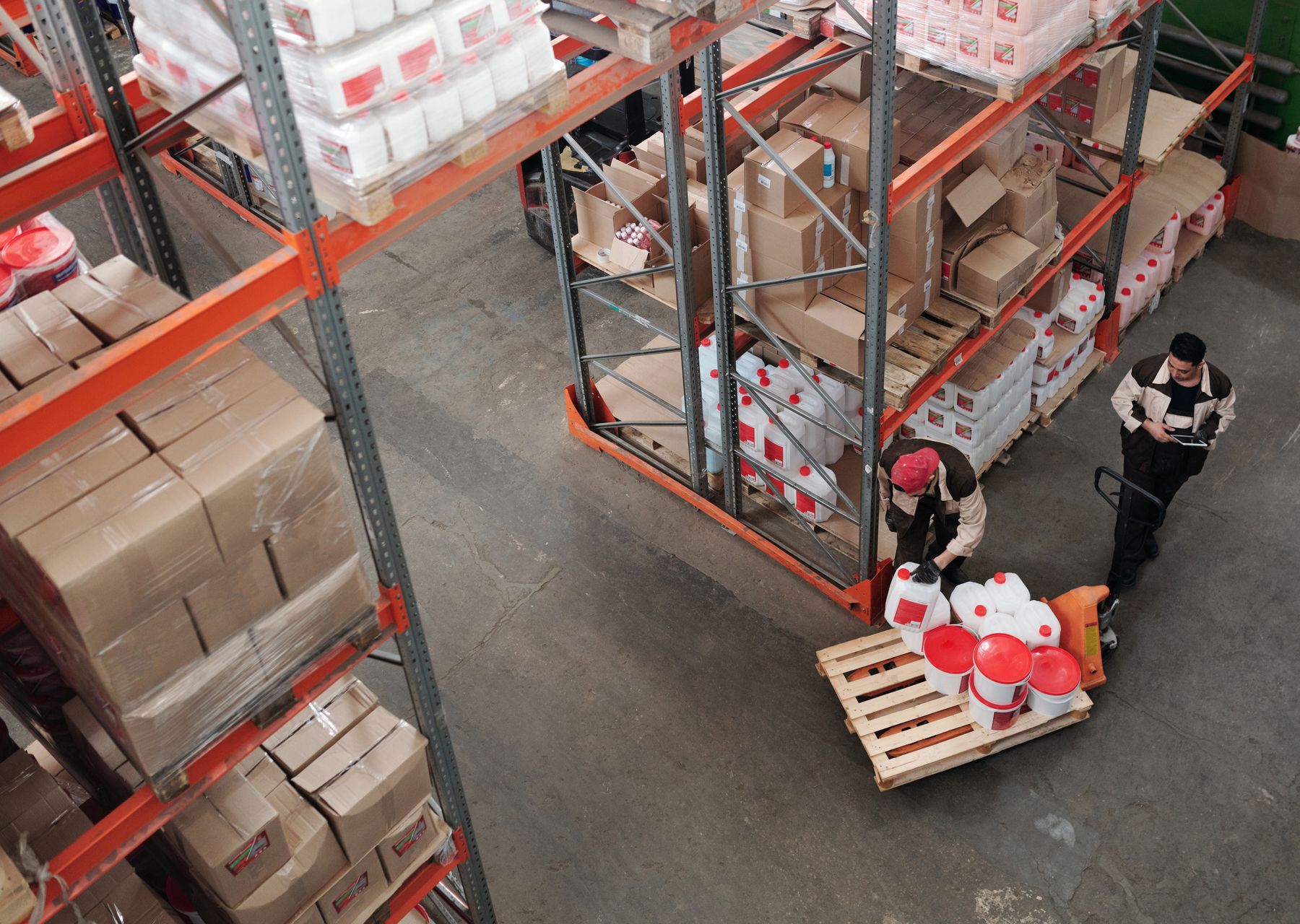 Removals and storage in Probus — crew wrapping and loading on moving day