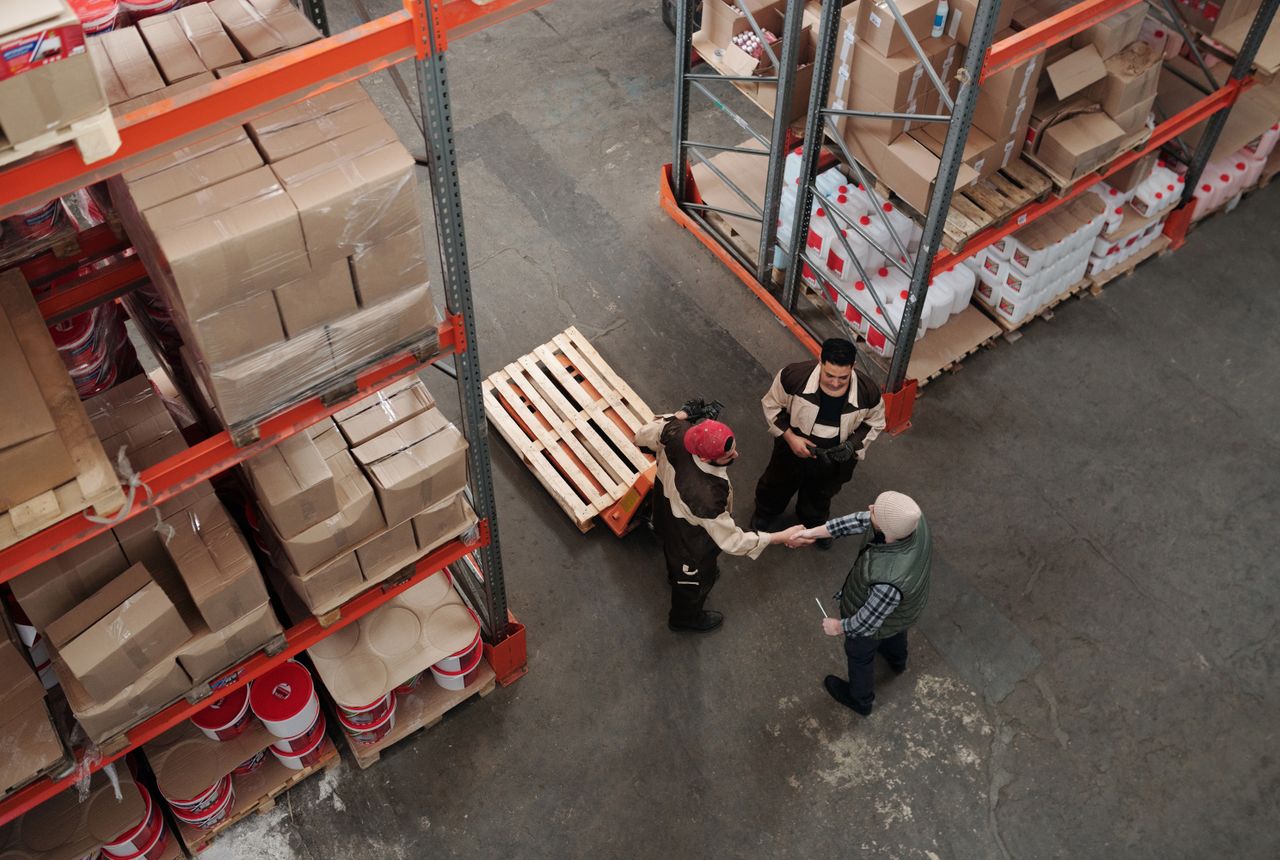 Storage & moves to storage Brae — removals work in progress