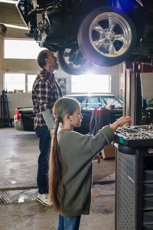 Gratis stockfoto met auto onderhoud, auto reparatie winkel, band