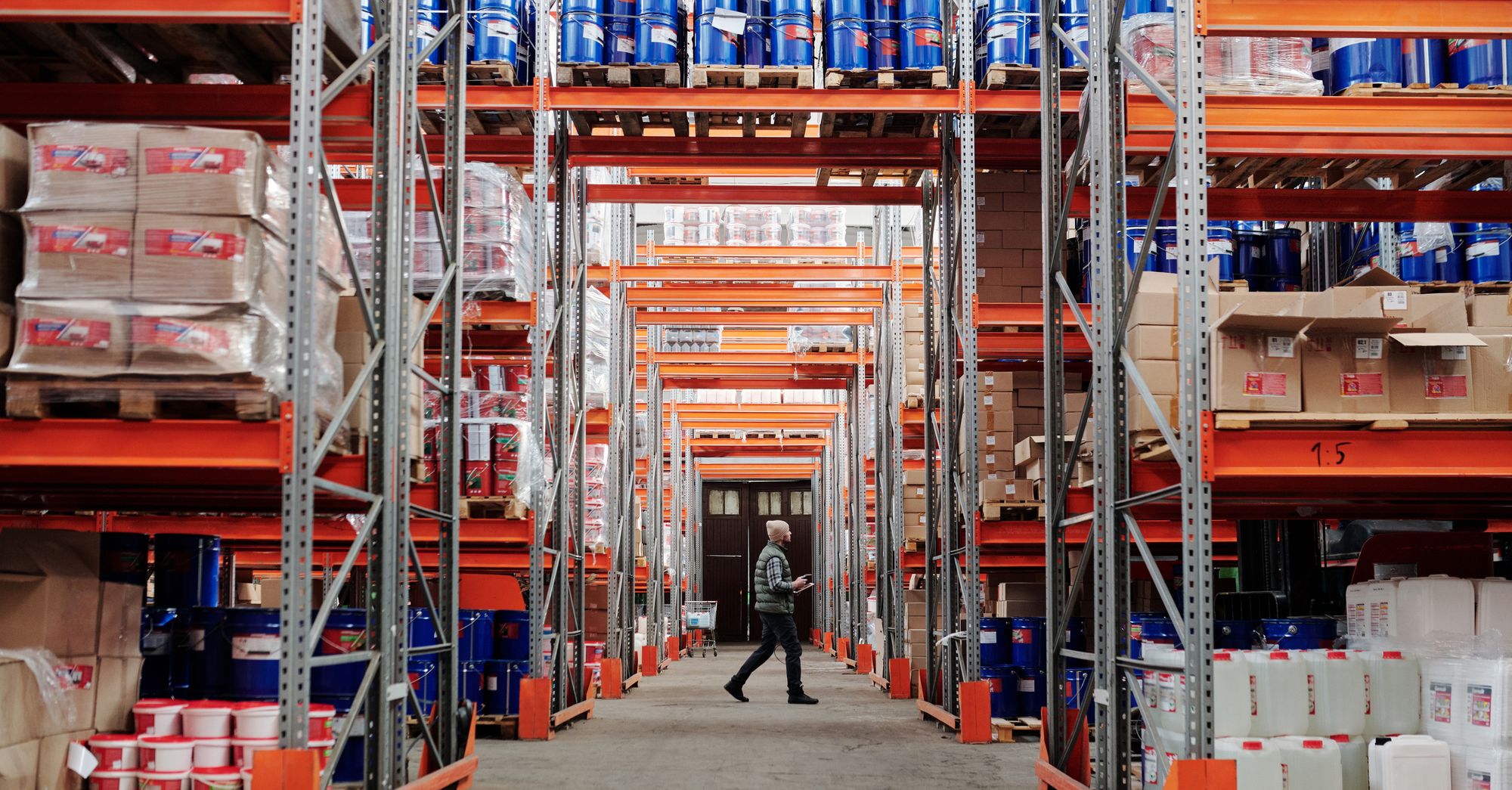 Costco's 6.6% Sales Growth Exposes Retail Divide; Best Buy, Car-Mart Stumble
