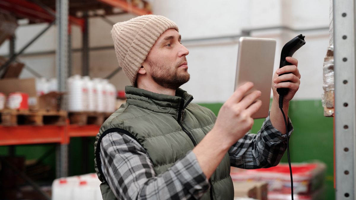 Enterprise mobile app development in practice
