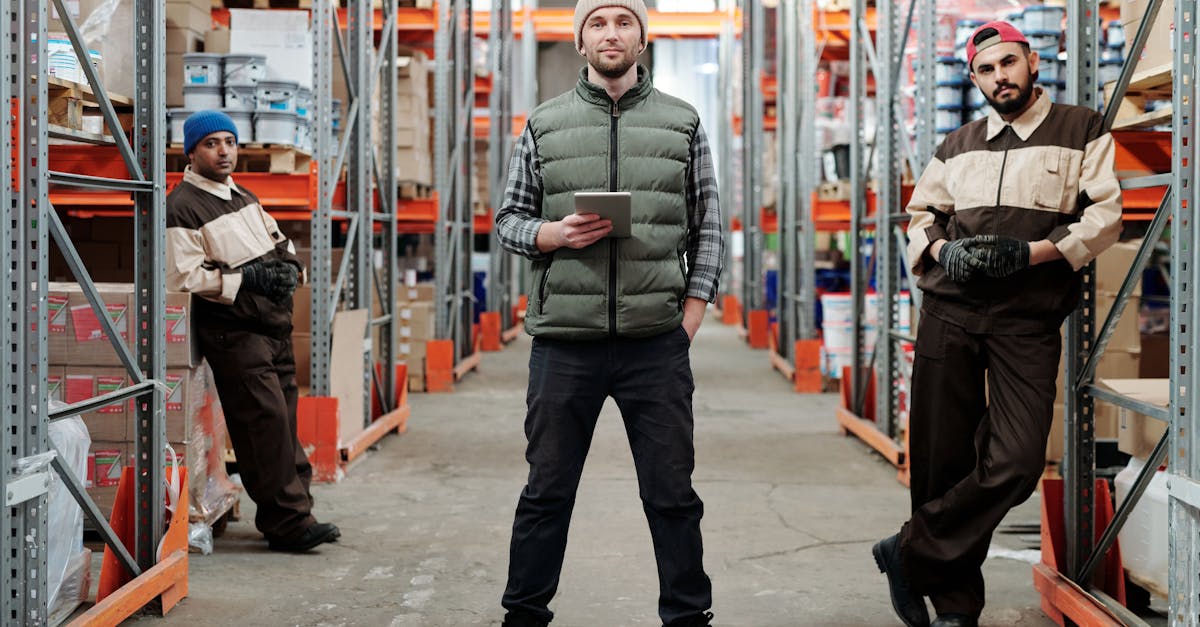 Startup Logistik Indonesia: Revolusi Otomatisasi Gudang dengan Prieds Technology dan Konsultasi Ahli Szeto Consultants