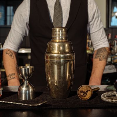 Kit Bartender Barillio 8 Peças em Aço Inox com Coqueteleira 710ml e Livreto de Receitas