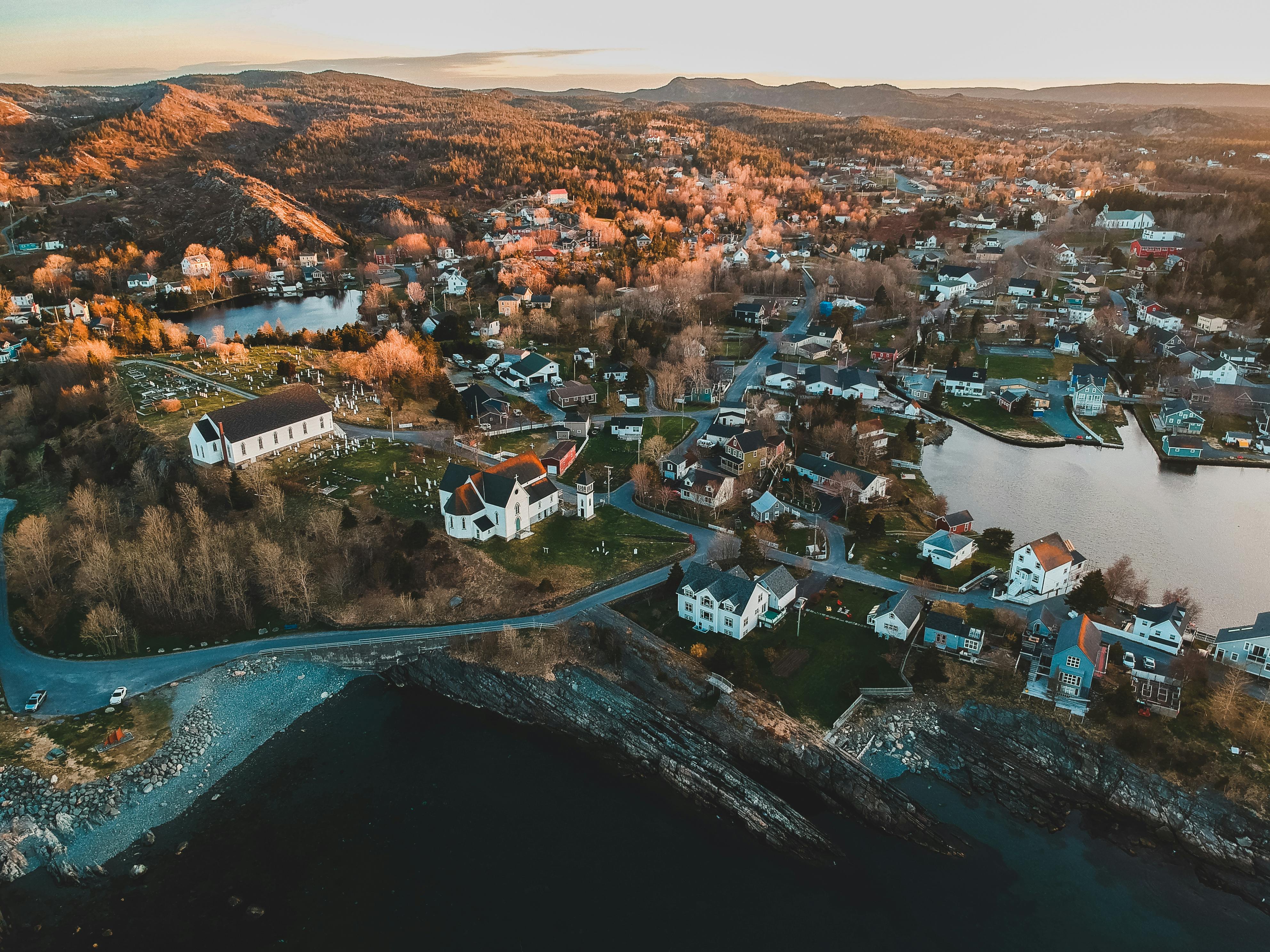 Ottawa residents brace for Monday winter storm as schools and transit prepare disruptions
