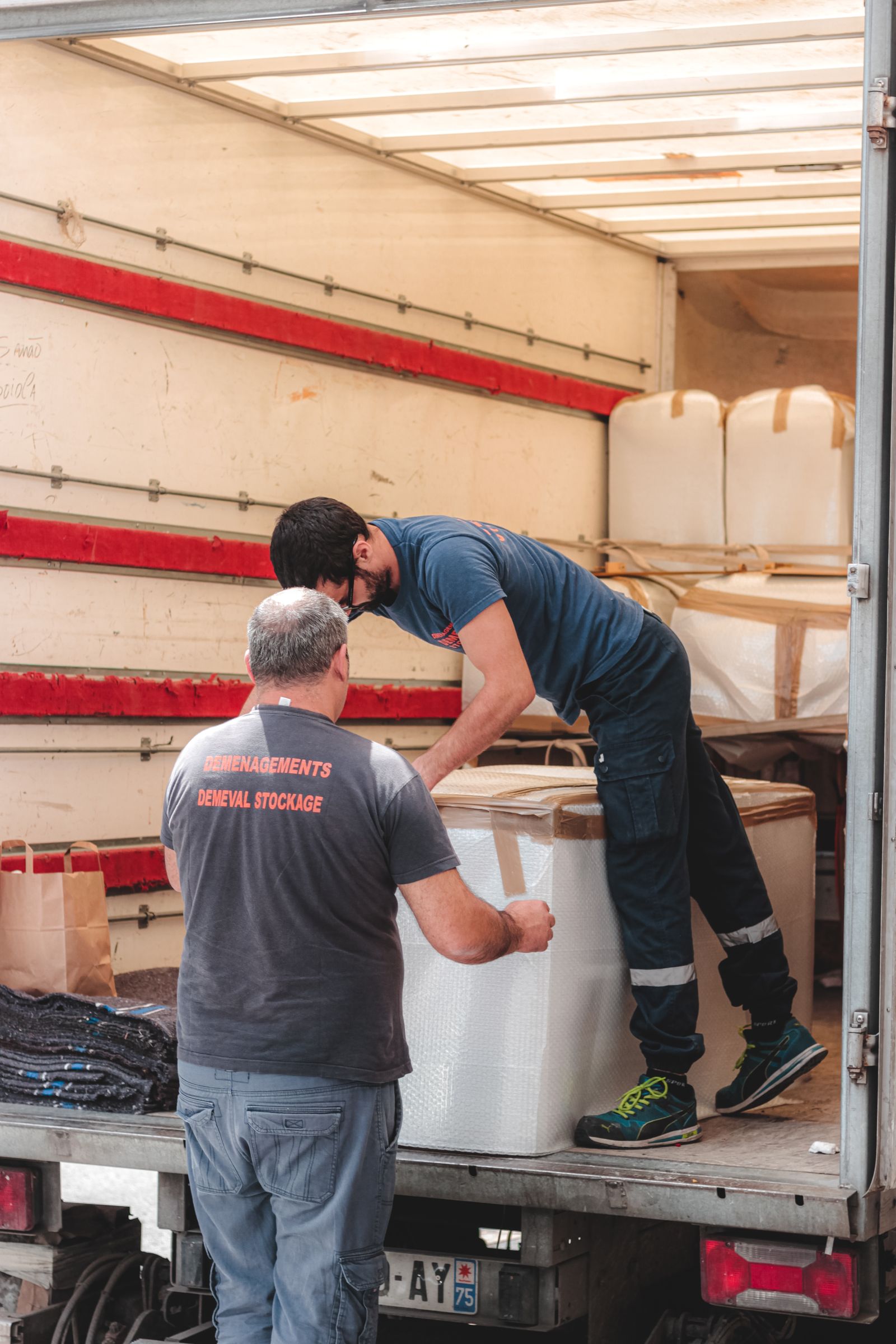 Skyline Movers at work in Dallas, TX