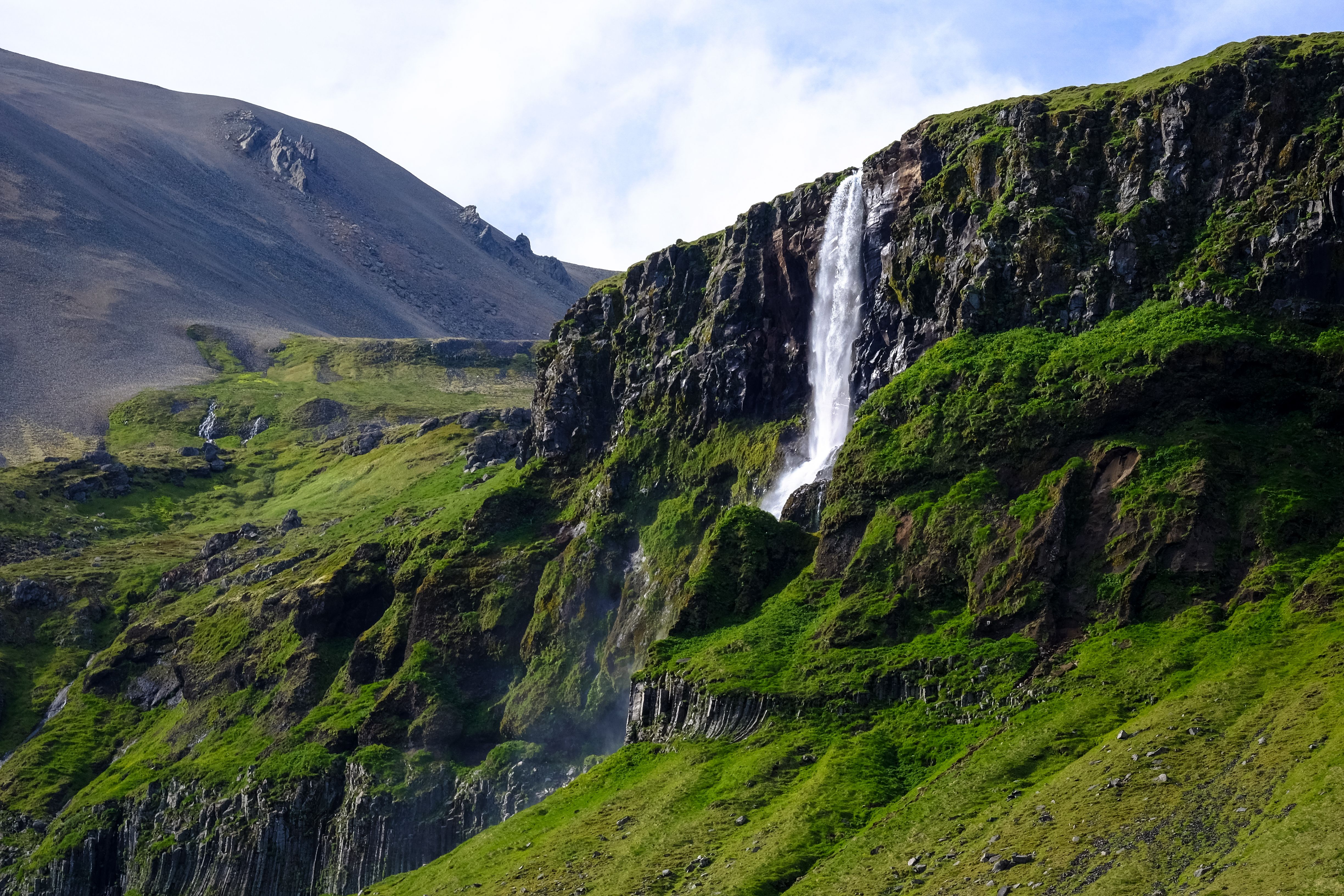 Brown Mountain \u00b7 Free Stock Photo