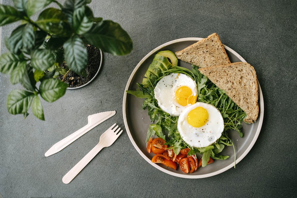 Avocado Toast with Cherry Tomatoes