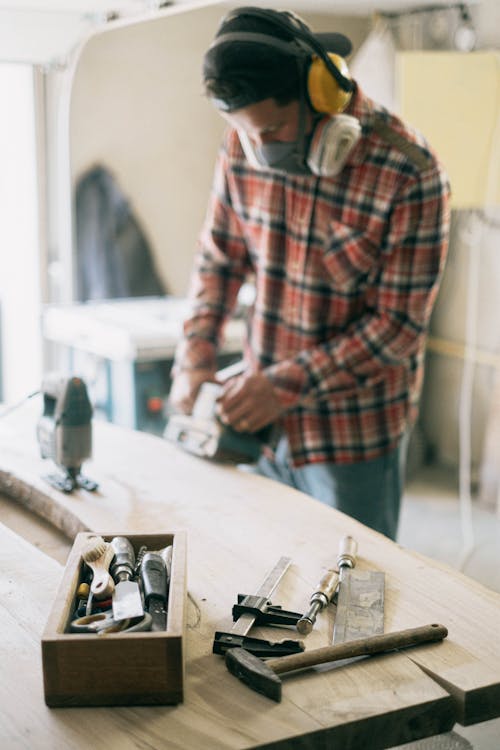 Fotobanka s bezplatnými fotkami na tému brúska, chlap, craftperson