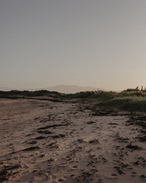 Δωρεάν στοκ φωτογραφιών με άμμος, γκρίζος ουρανός, ίχνη