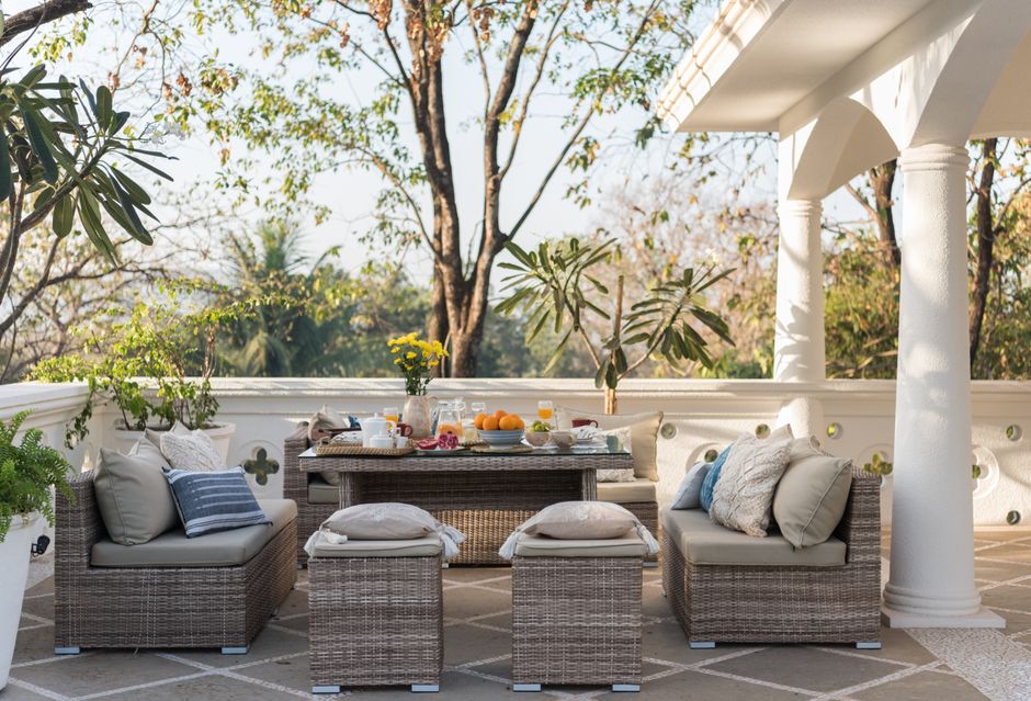 outdoor patio - what are hardscaping services
