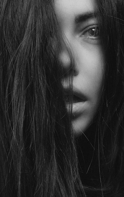 Free Grayscale Photo of A Woman's Face  Stock Photo