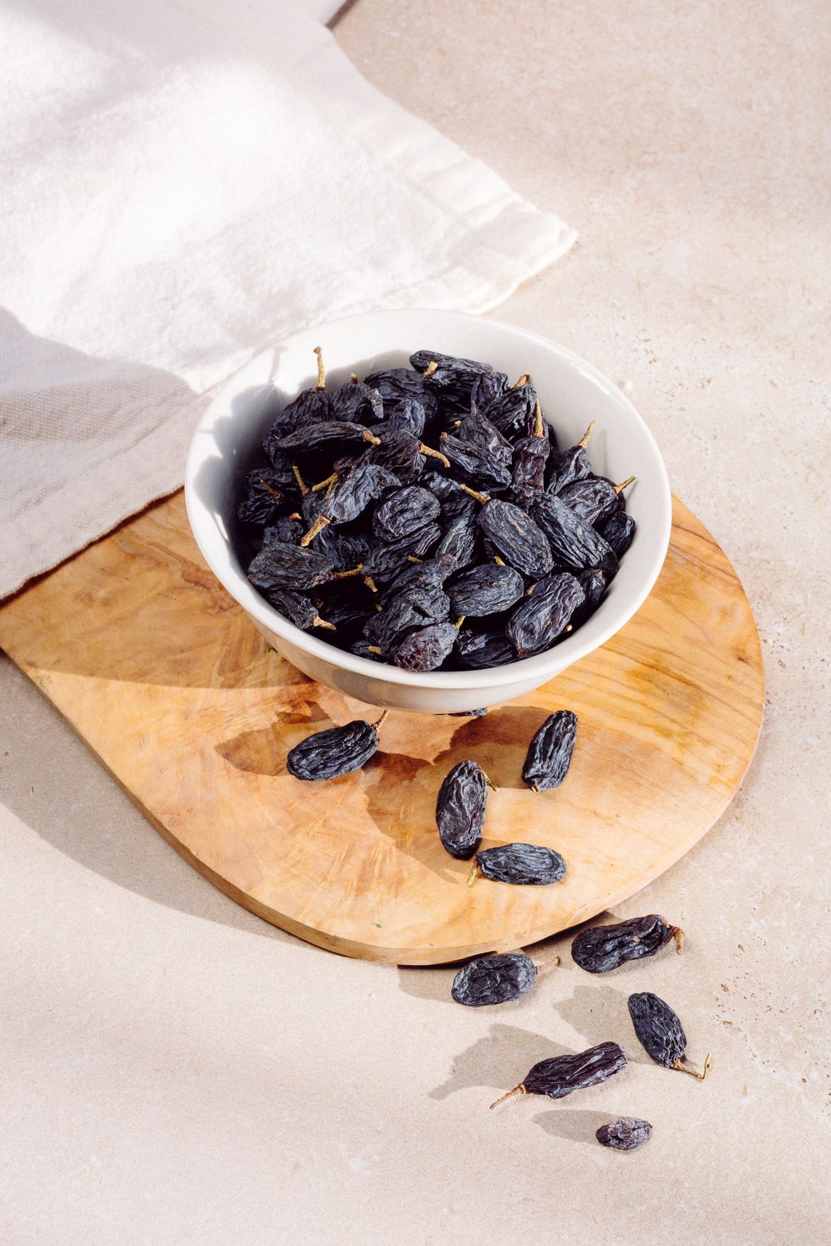 Raisins in a ceramic bowl