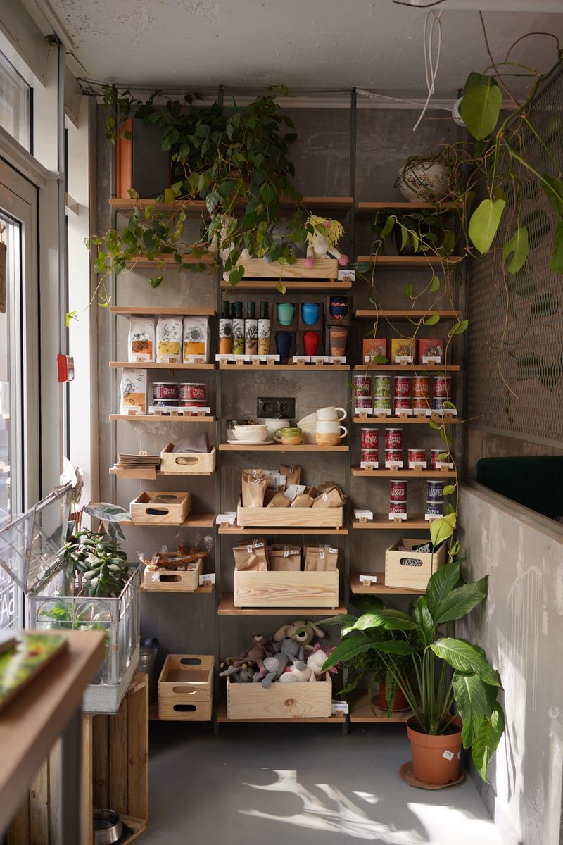 CAFEON Interior