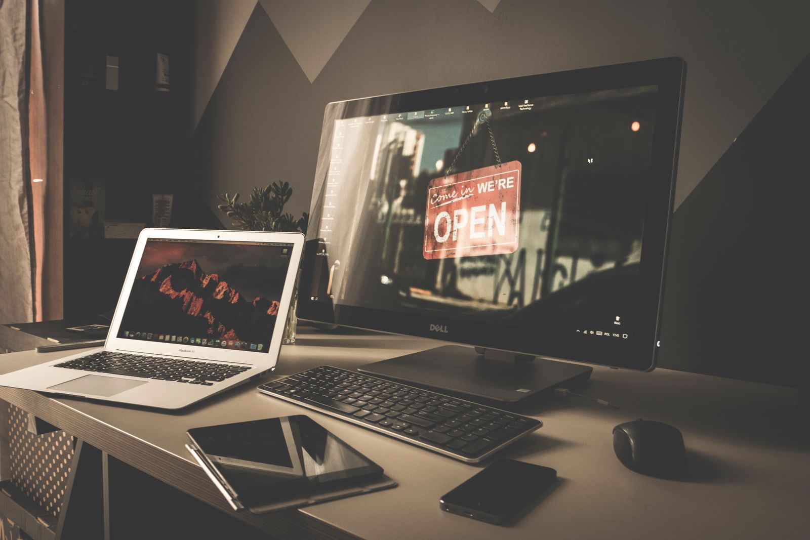Organized computer workspace