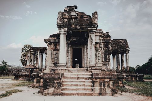 Free A historical stone temple in Siem Reap, Cambodia, showcasing ancient architecture and cultural heritage. Stock Photo