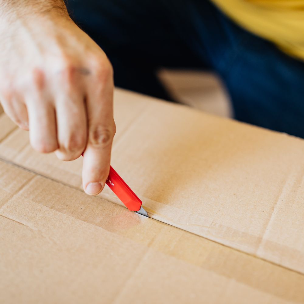 Pathhead — professional packers wrapping and boxing belongings