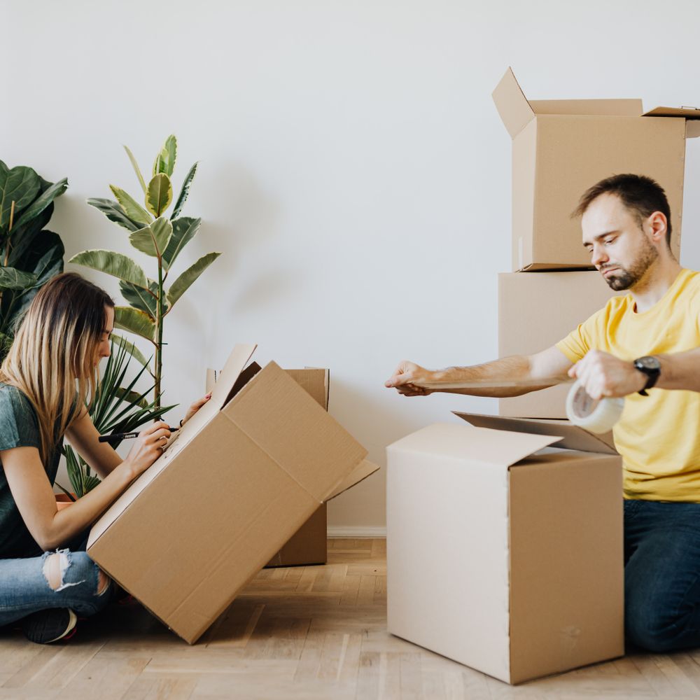 Docklands — professional packers wrapping and boxing belongings