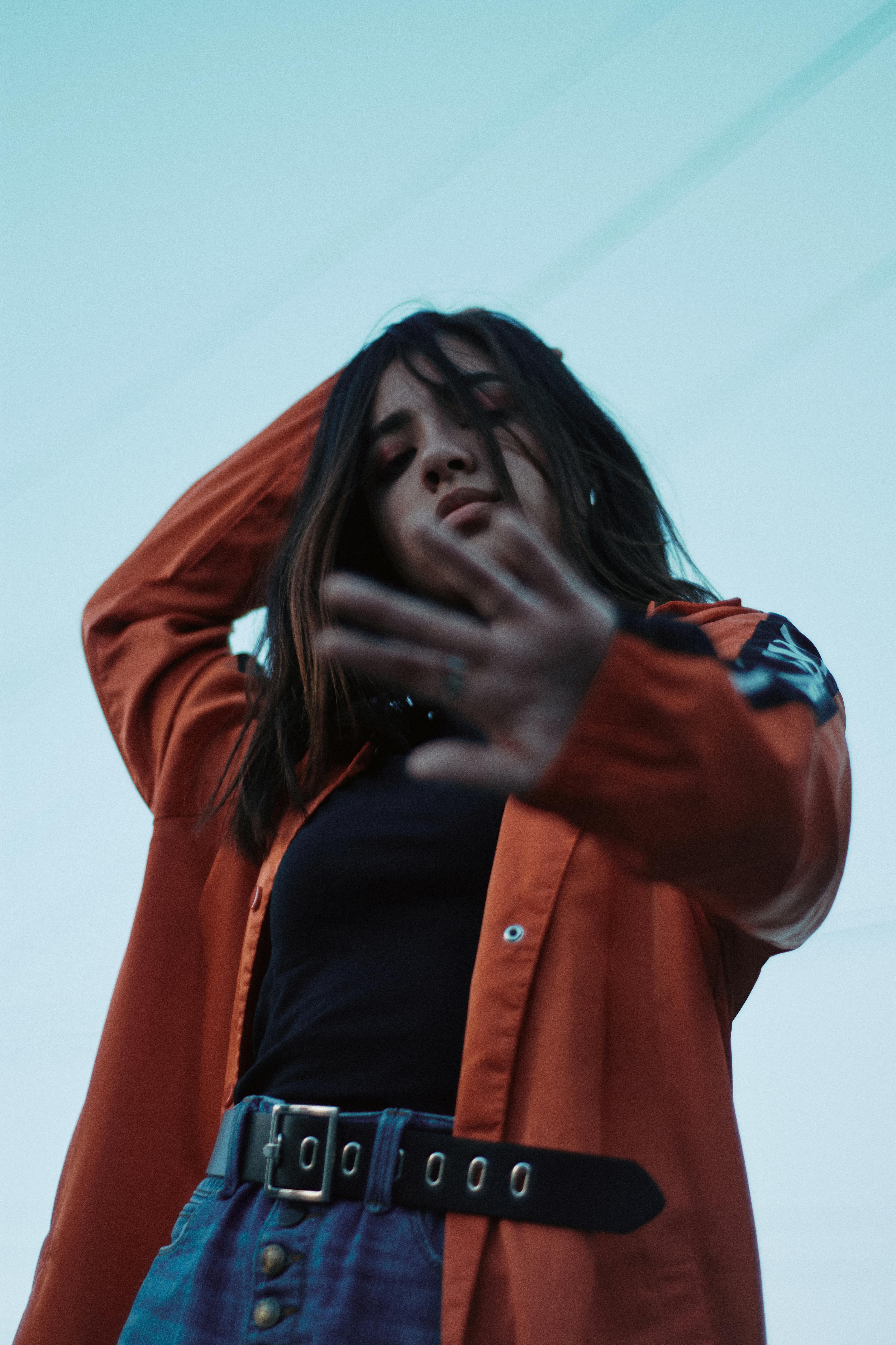 Bílo-šedé povlečení Peace and Yoga